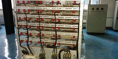 時(shí)代嘉盈交直流負(fù)載箱質(zhì)檢現(xiàn)場